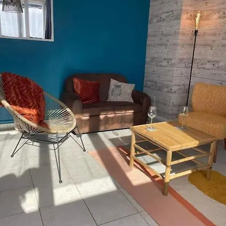 Joli Bord De Apartament